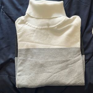 CalvinKlein Color block turtle neck